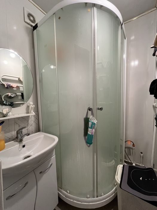 Продам душевую  кабину