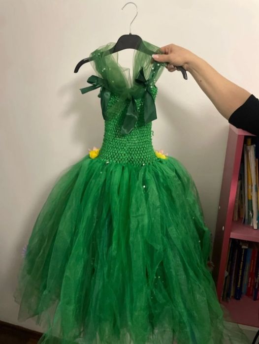 Vând rochiță zâna primăverii