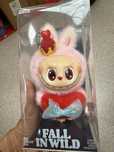 Labubu jucarie cutie