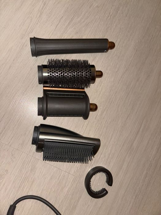 Dyson Airwrap multistyler