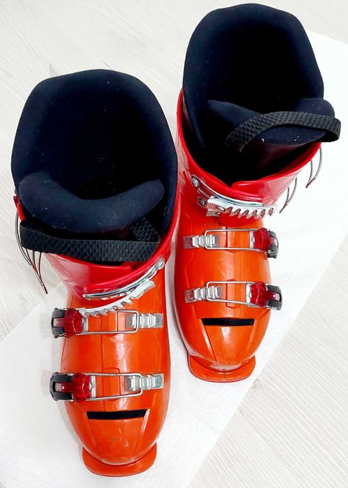 Ski/Skiuri/Schiuri Rossignol 128cm & Clapari Nr.37