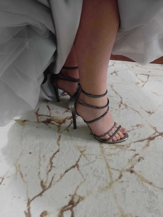 нови бални обувки 38н. и чанта 95 лв