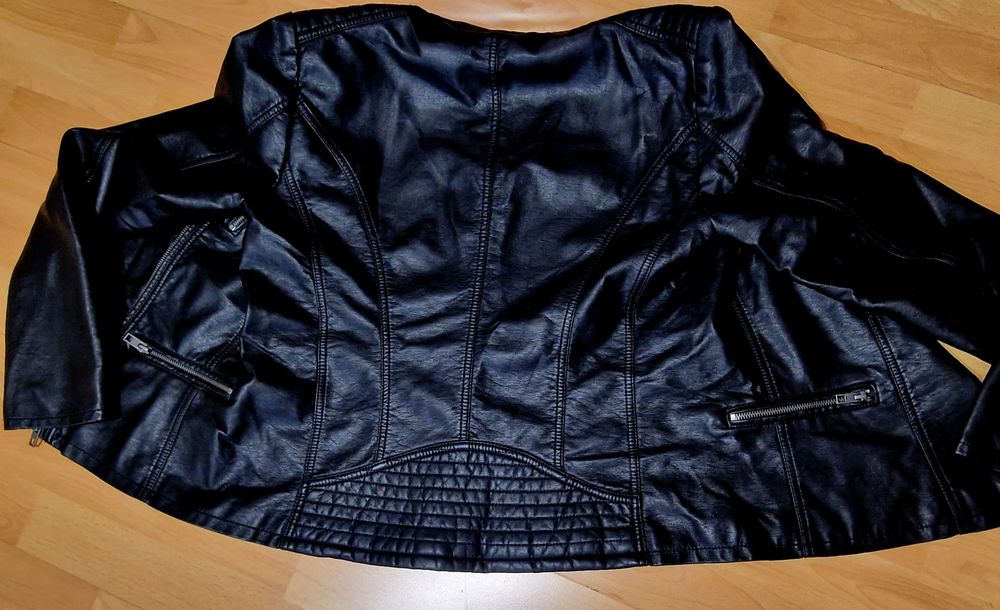 Geaca piele eco dama, marca Only,marime 40,accesorii metalice argintii