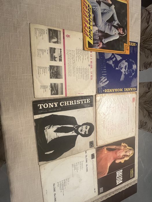 13 discuri vinil rock si muzica usoara