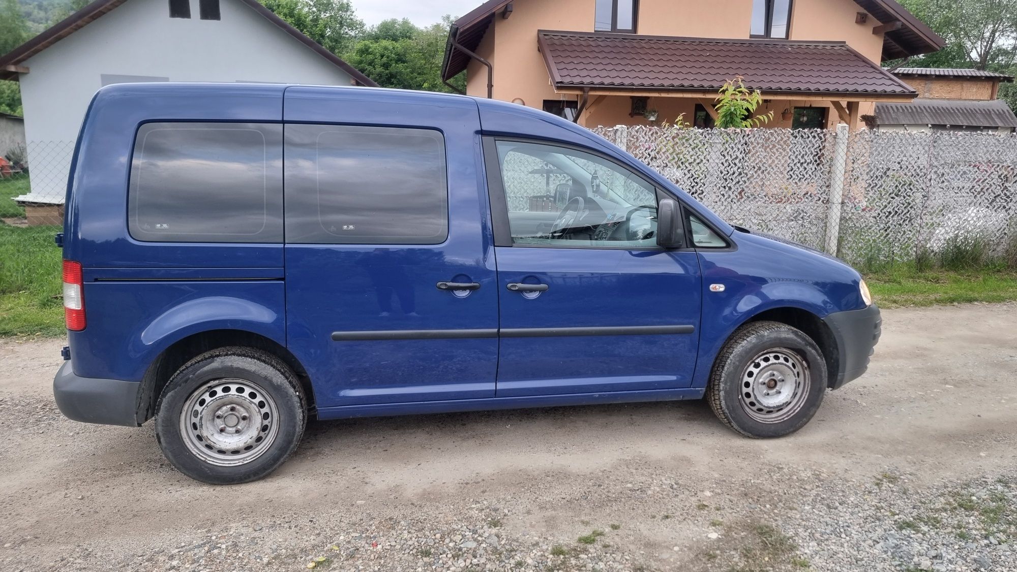 Vw Caddy An 2008  De 5 Locuri Proprietar Aer condiționat!