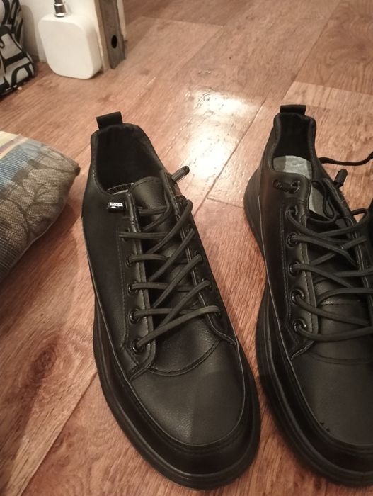 Обувь классика качество мош 42 размер мне  не подходит