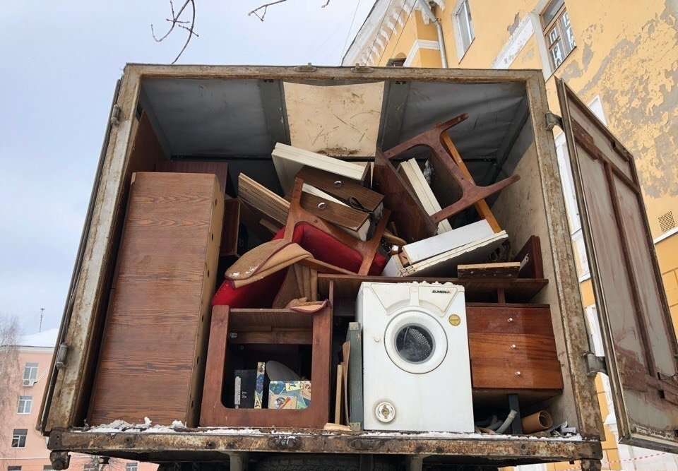 Вывоза мусора,старой мебель