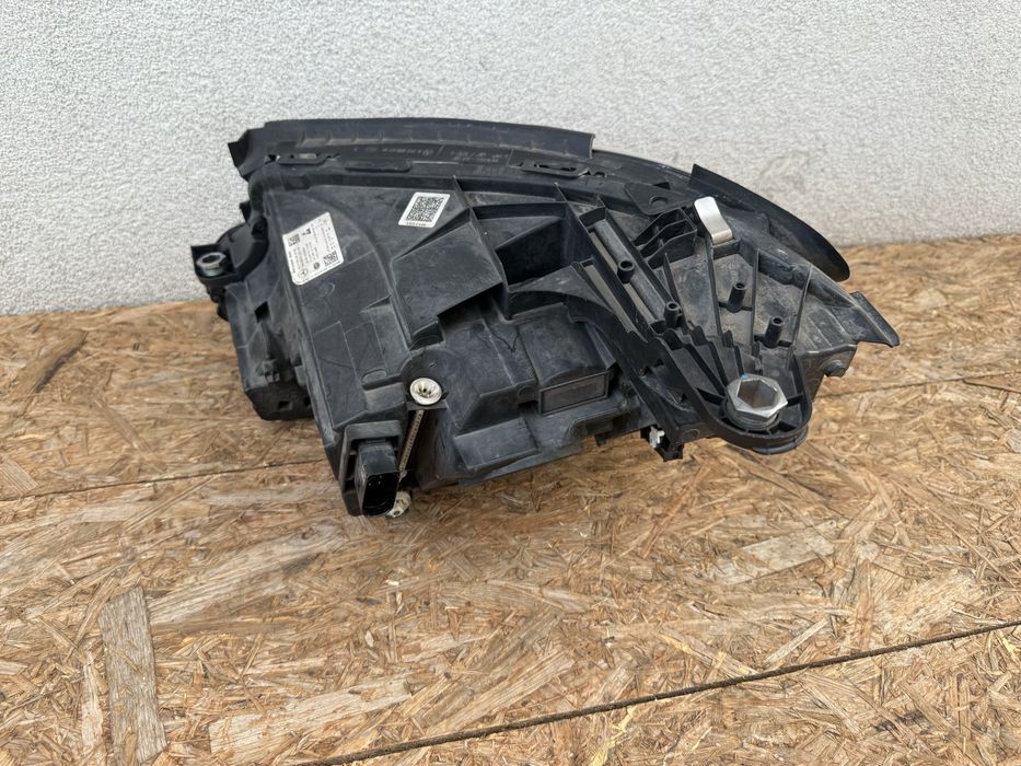 Far dreapta Mercedes E Class W213 Full LED MULTIBEAM BLUE Original