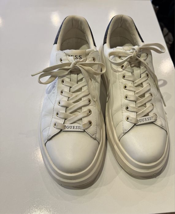 Обувки Guess 43 номер