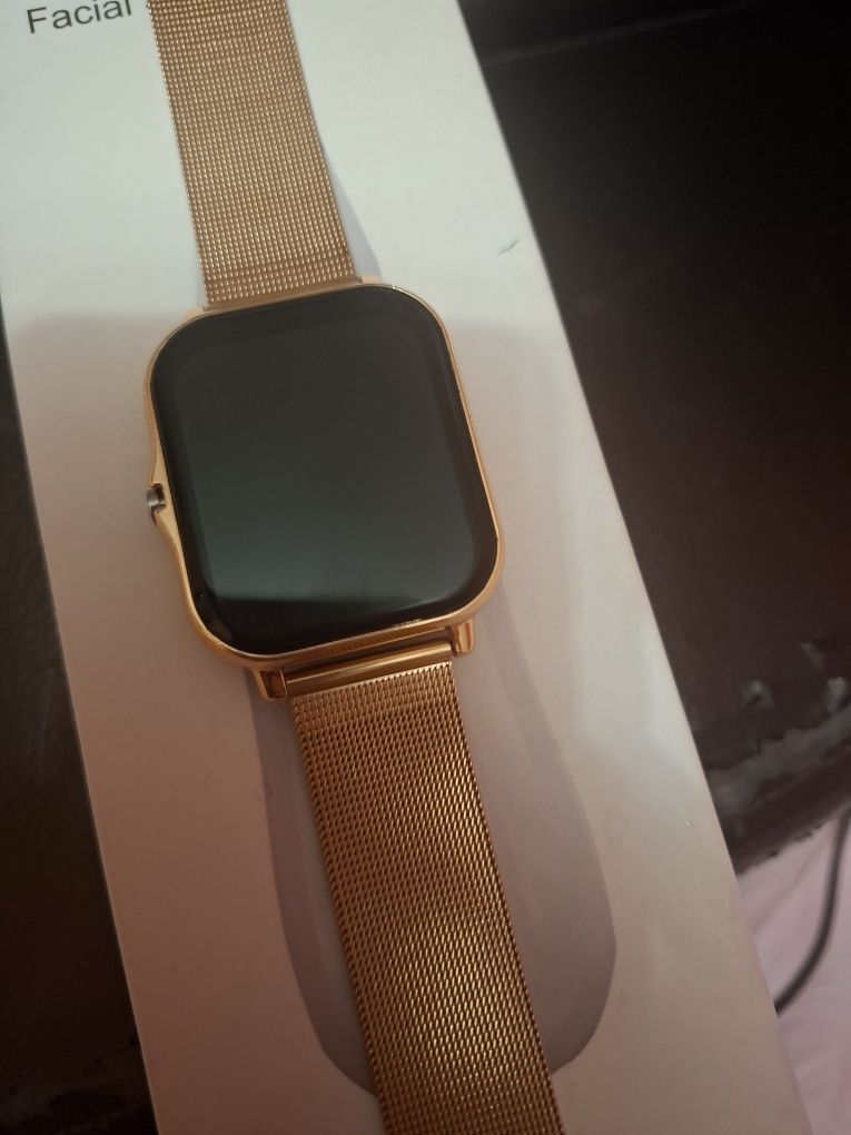 Продам умные часы IOS