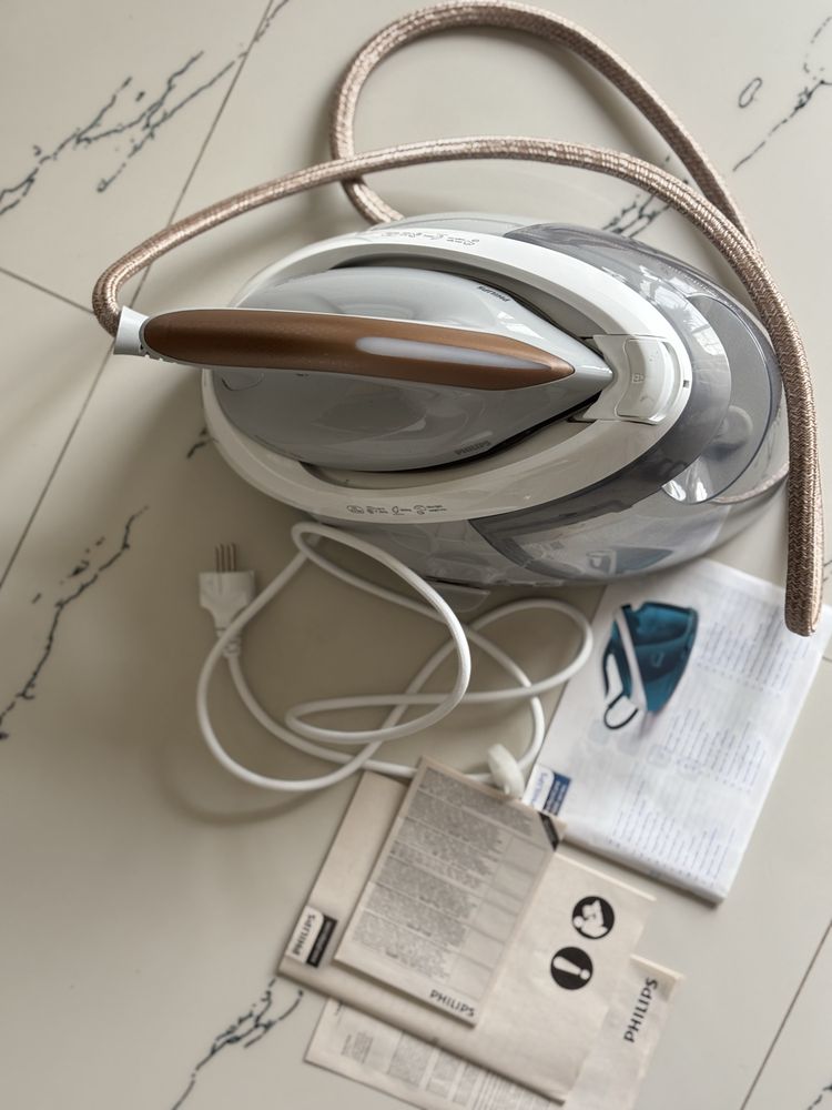 Statie de calcat Philips 7000 noua,  nefolosita
