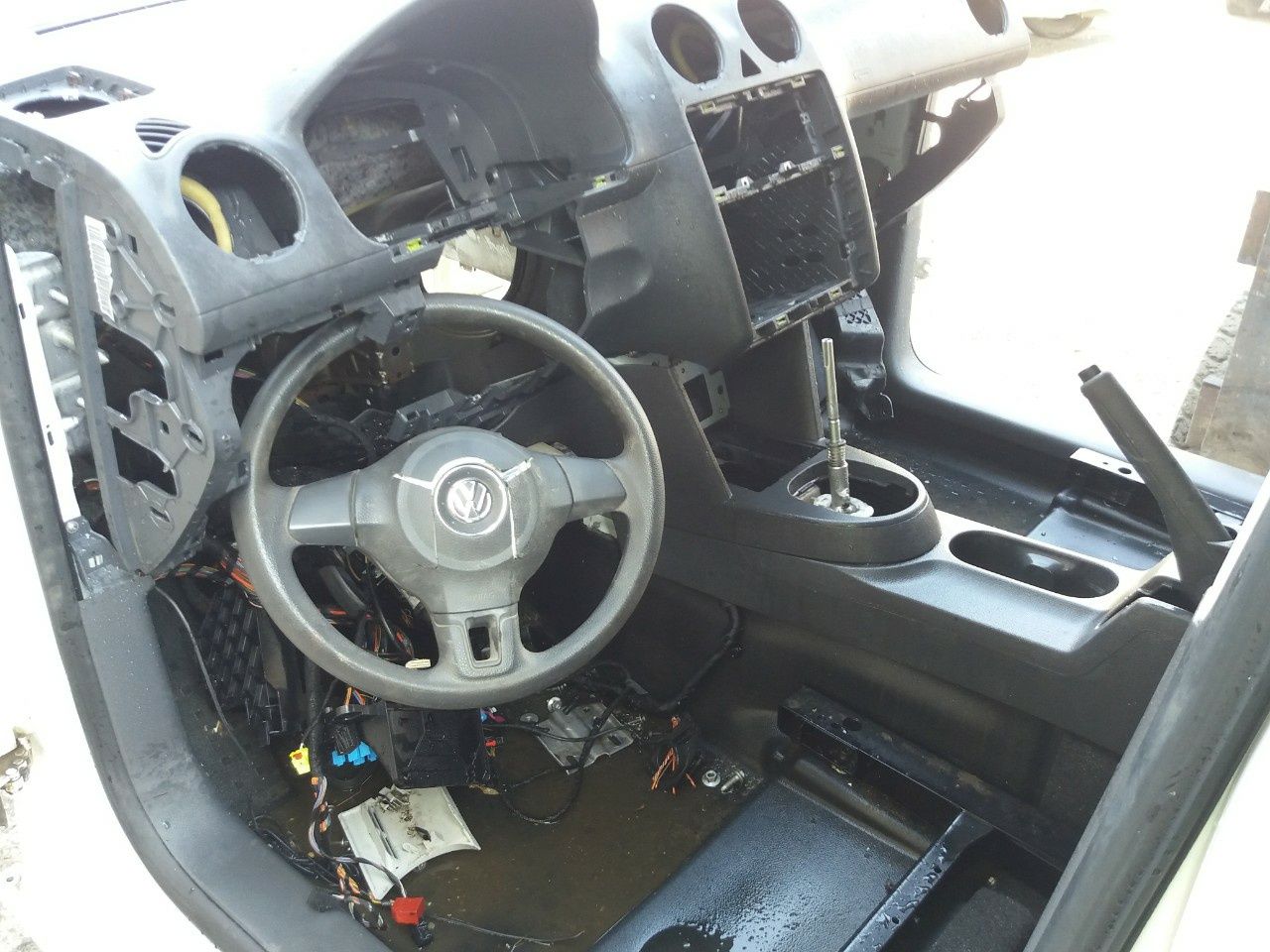 VW Caddy 1.6 tdi 102к.с.