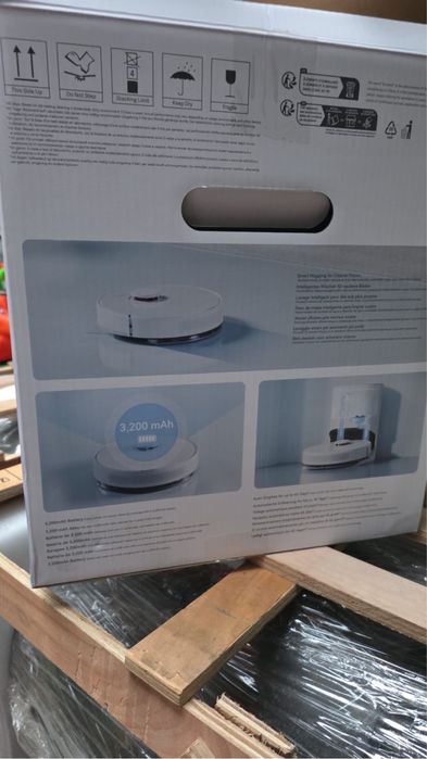 Robot cu statie