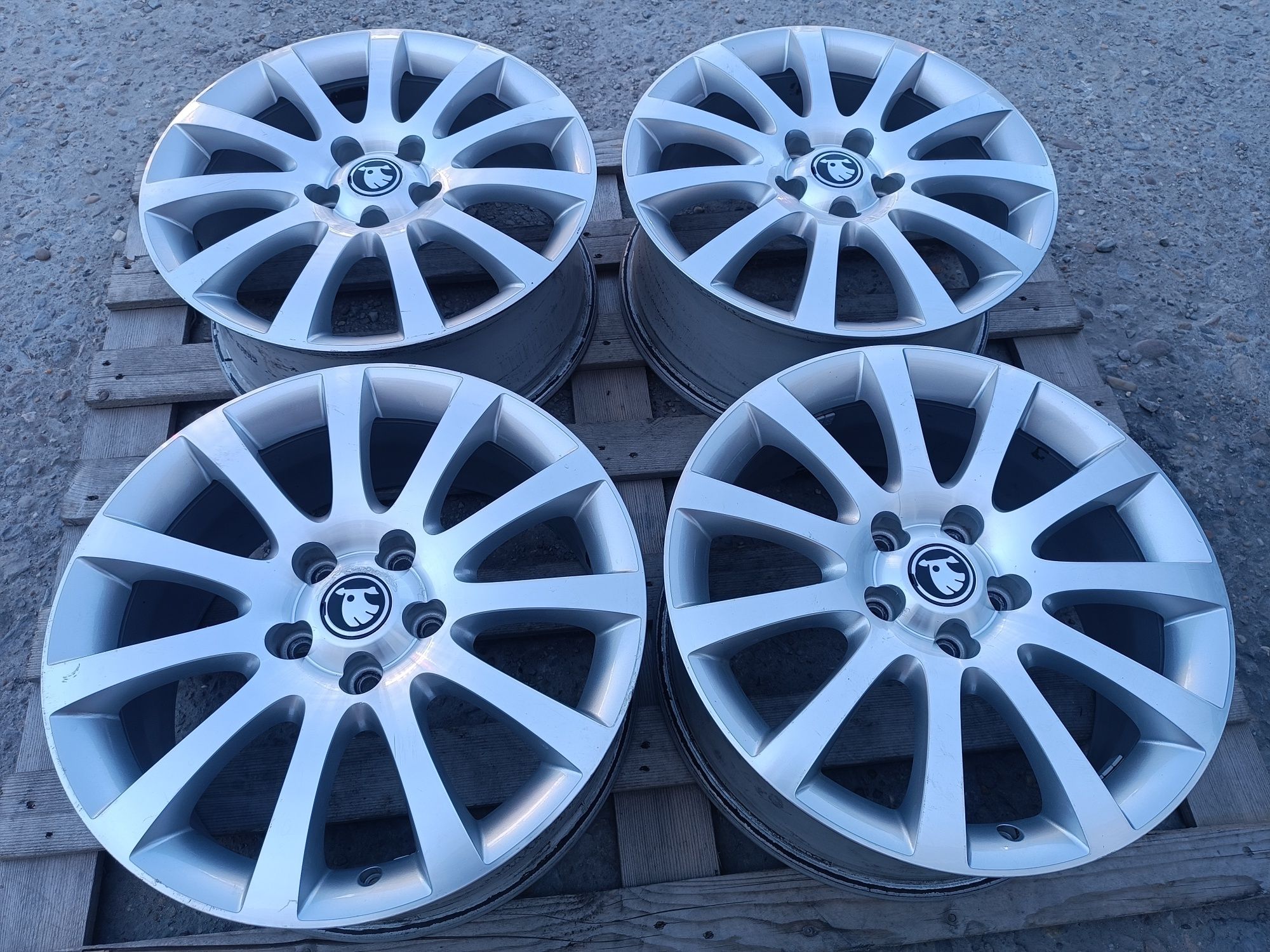 Лети джанти 17ки 5х112 Skoda