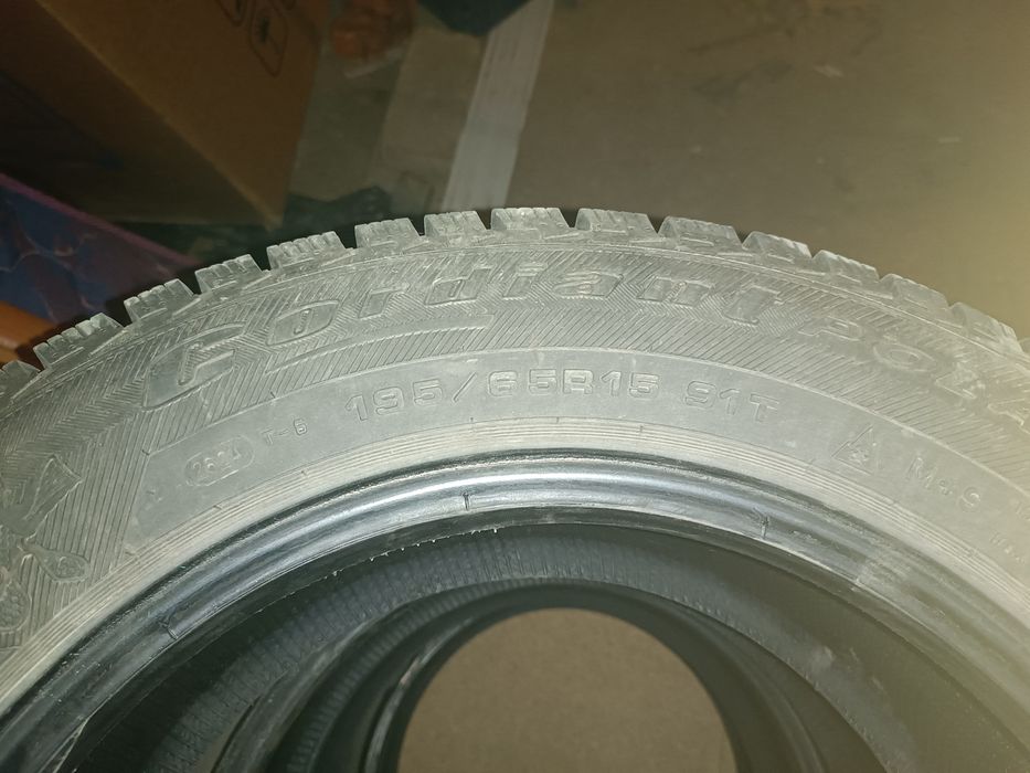 Продам зимние шины