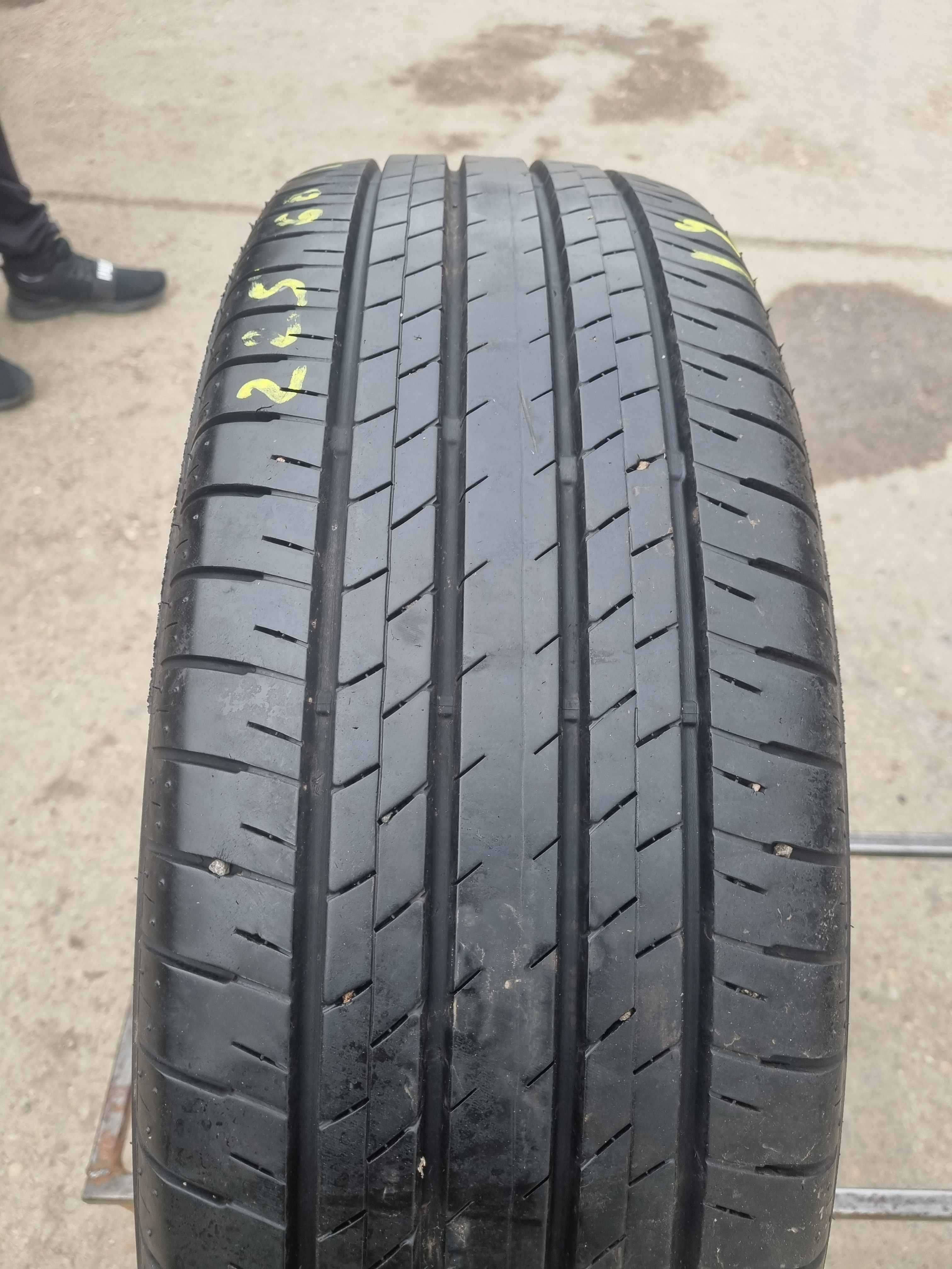 Anvelopa Vara 225/60 R18 BRIDGESTONE Alenza HL33 100H