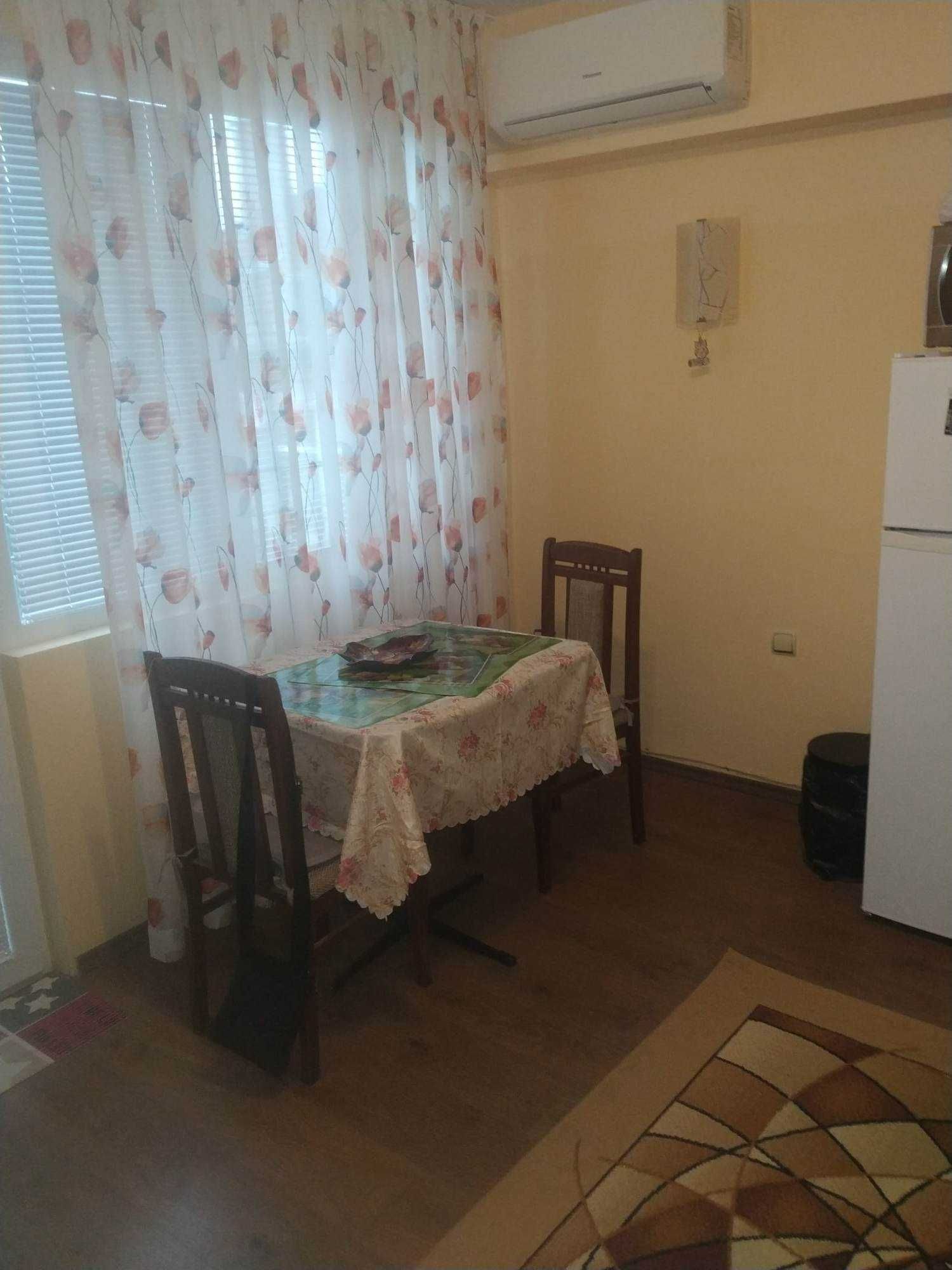 Двустаен апартамент в Морската Градина, Бургас
