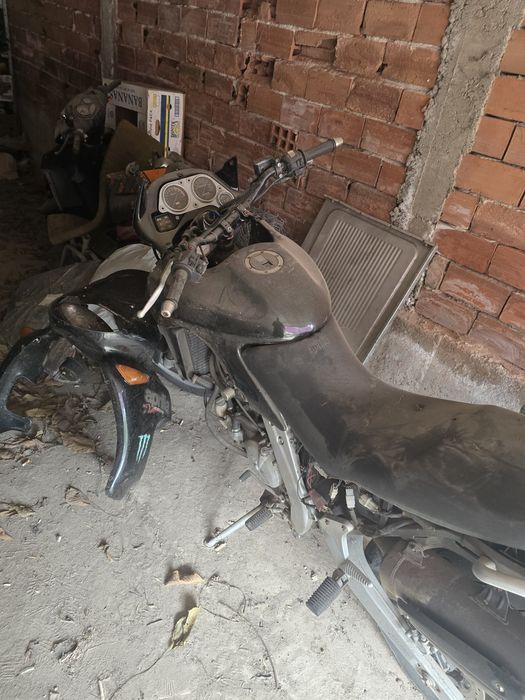 Aprilia pegaso 660 за части с документи