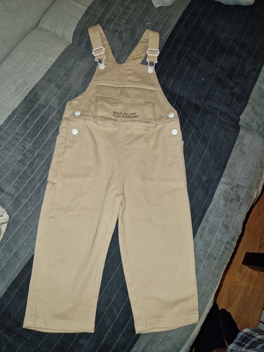 Vând salopeta Zara, noua fara eticheta 92