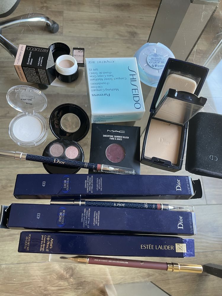 CD слънчева пудра, KIKO FOUND DE TEIN COMPACT, CD и Chanel сенки, сенк