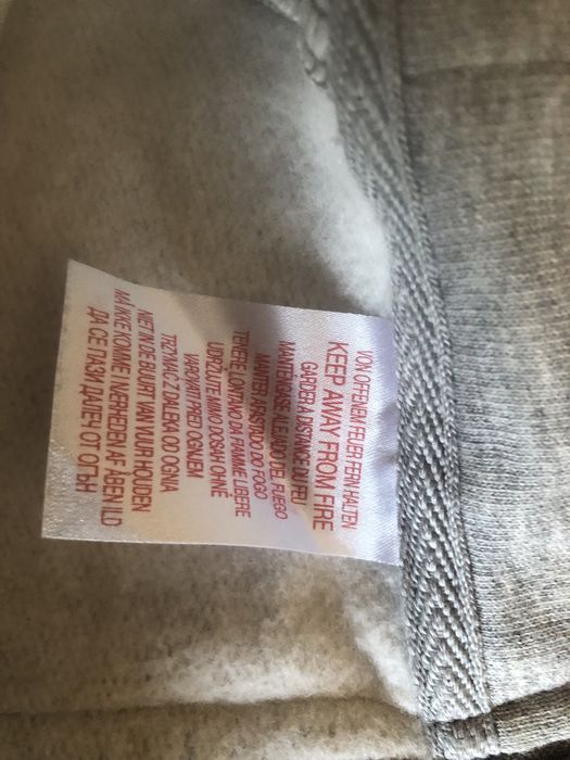 Adidas  2 bucati  pentru fete de 11/12 ani!