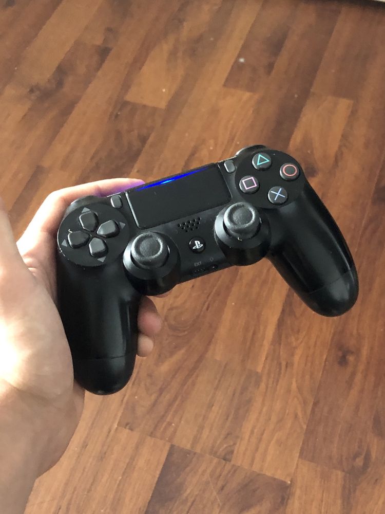 PlayStation 4 Slim