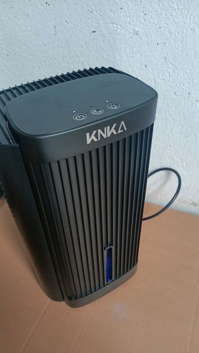Dezumidificator Nou KNKA Model CS06 În Cutie