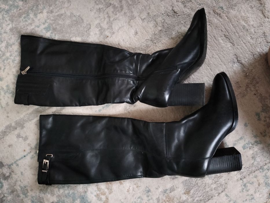 Продам зимние сапоги