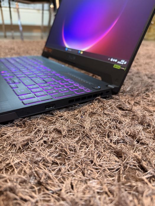 Laptop Gaming ASUS TUF AMD Ryzen™ 7 si NVIDIA® GeForce RTX™ 4060