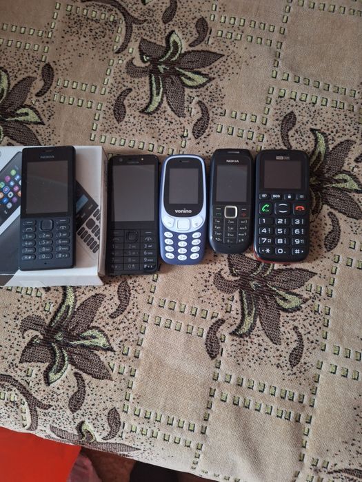 Telefoane cu butoane