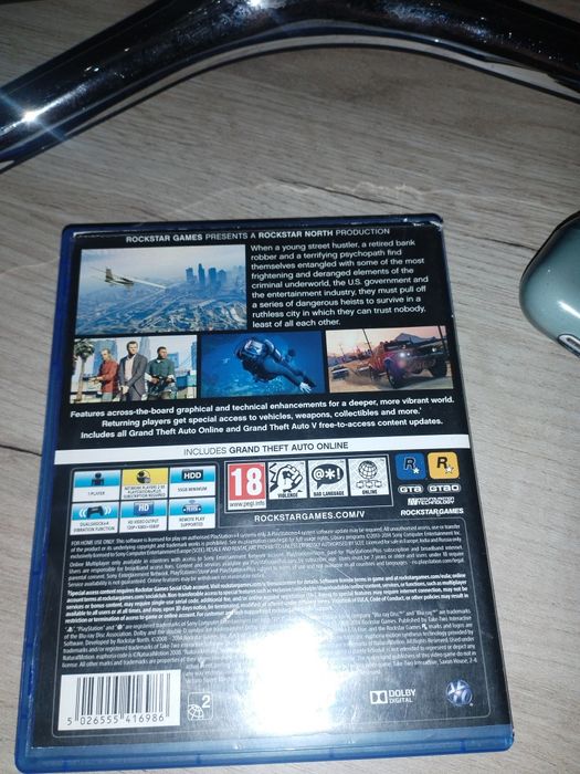 :GTA 5 editia pentru playstation 4