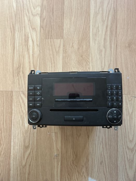 Radio cd mercedes-benz A-class W169 Din 2004 pana in 2008