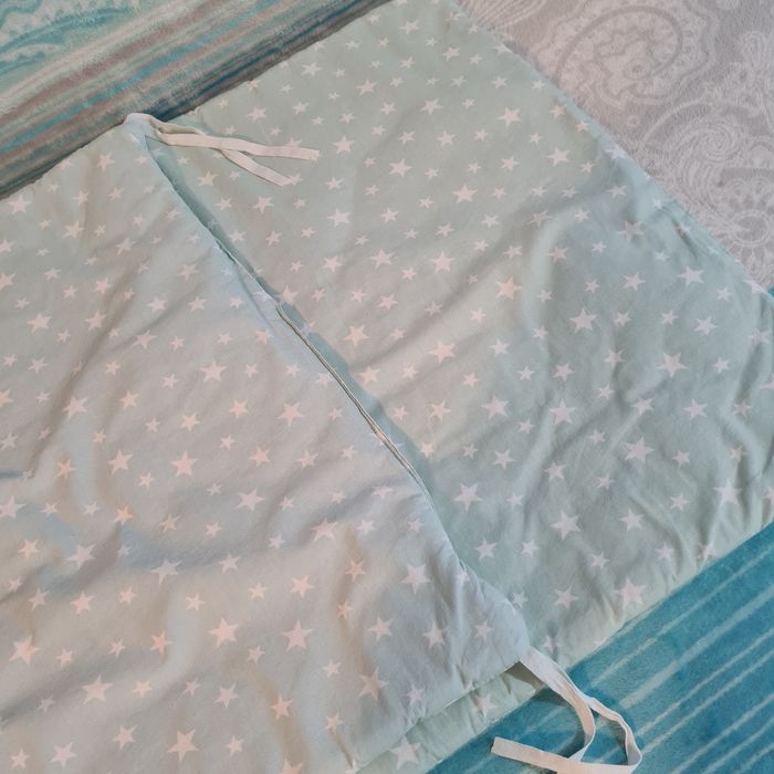 Apărători pătuț bebe verde menta stelute