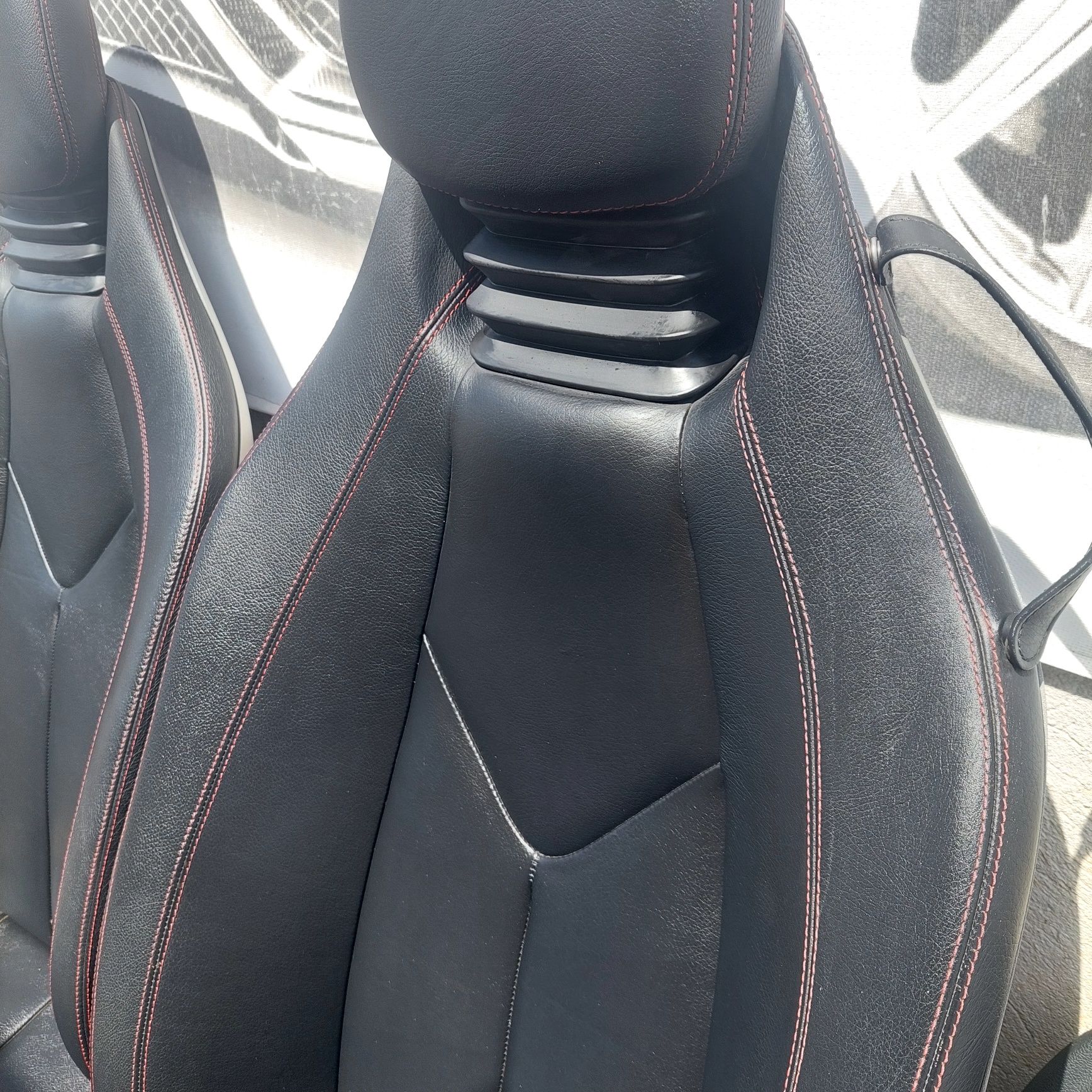 Merceses Slk w171 седалки с кори