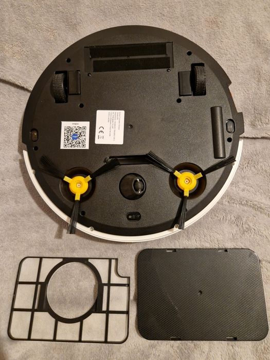 Aspirator automat NOU! 2 în 1, aspiră și spală