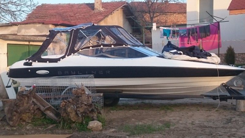 Bayliner cappri 6 метра