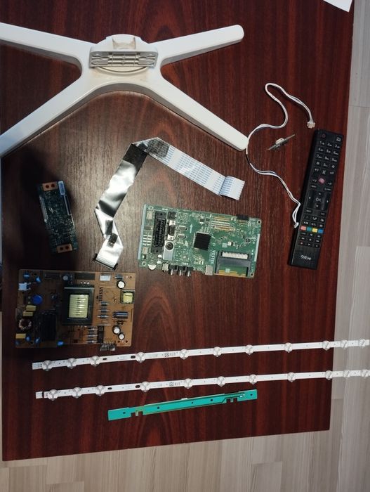 Televizor dezmembrat Qilive Q32-165W