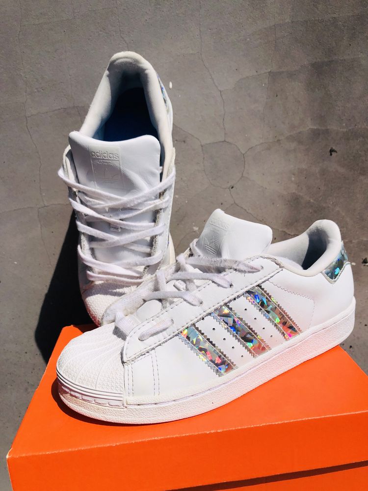 Кецове за момиче adidas superstar