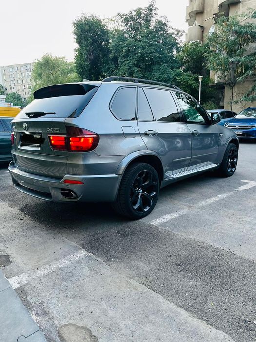 OFERTĂ Vand BMW X5 E70 facelifit impecabila