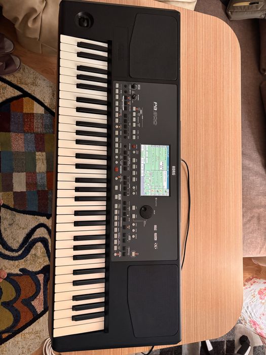 Korg Pa600 + husă originală – stare bună