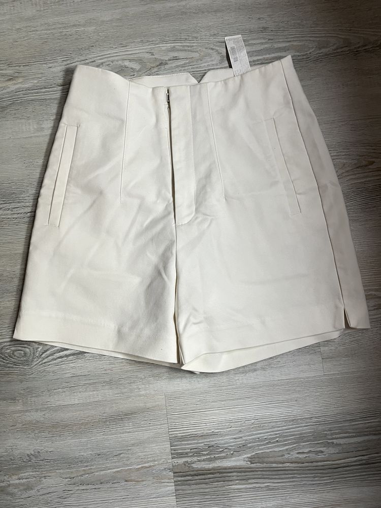Къс панталон stradivarius