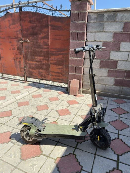 Срочно продам электросамокат, yeep.me 110 aventure