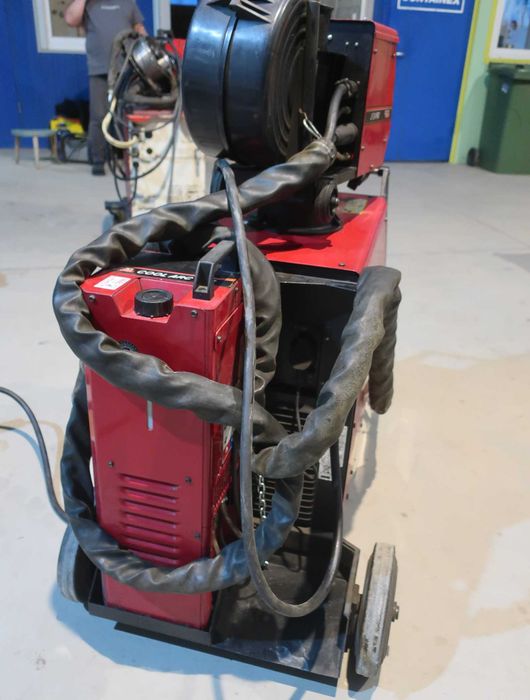 Заваръчен апарат, телоподаващо, Lincoln CV 400