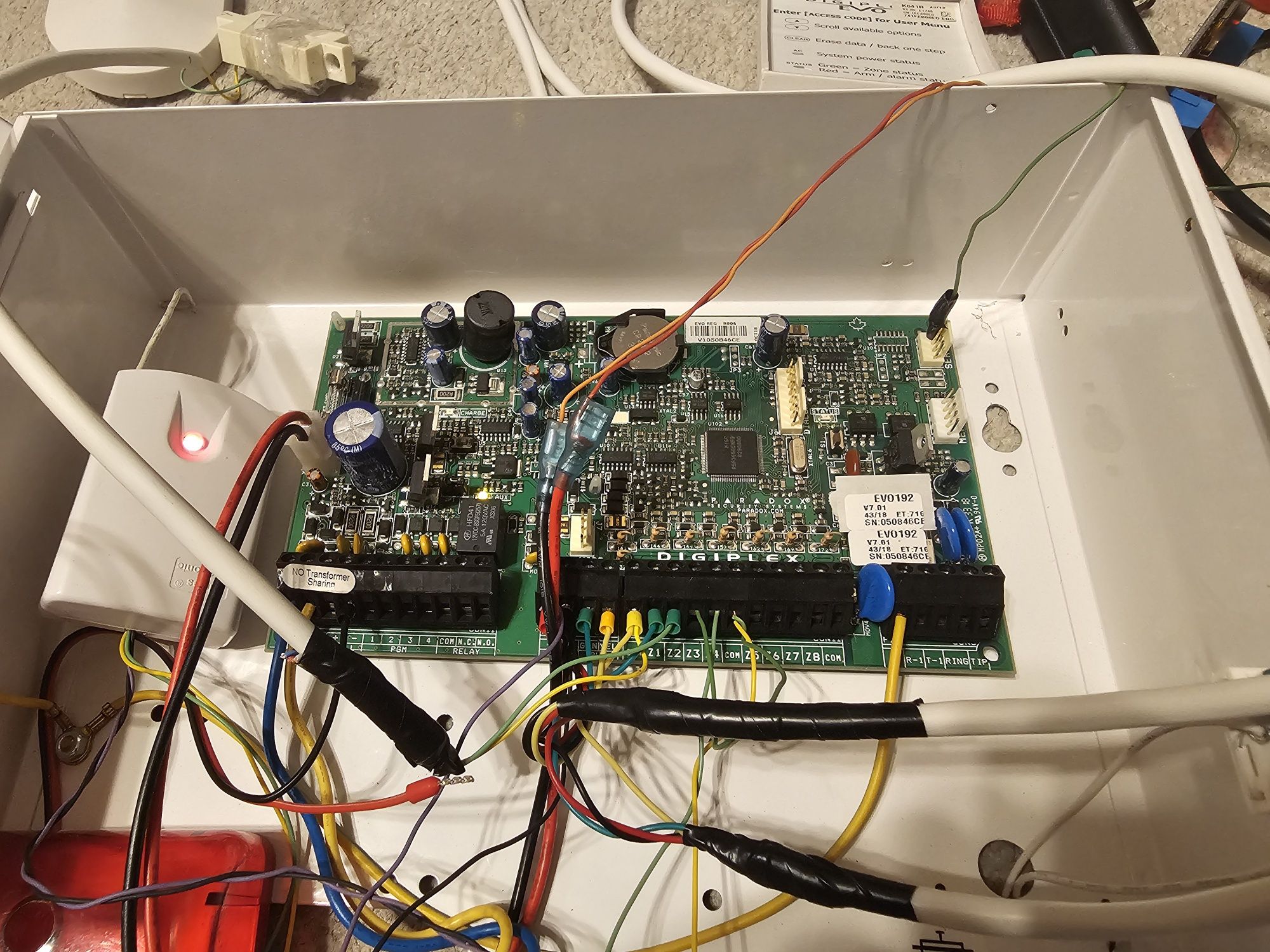 Sistem antiefractie Paradox EVO 192 + tast K641R cu pir, cm, bp, geam