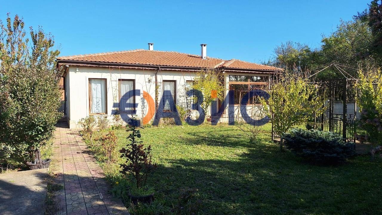 Продава се Къща в с. Соколово, Област Добрич - 123 кв.м за 1216 €/кв.м - Снимка #2