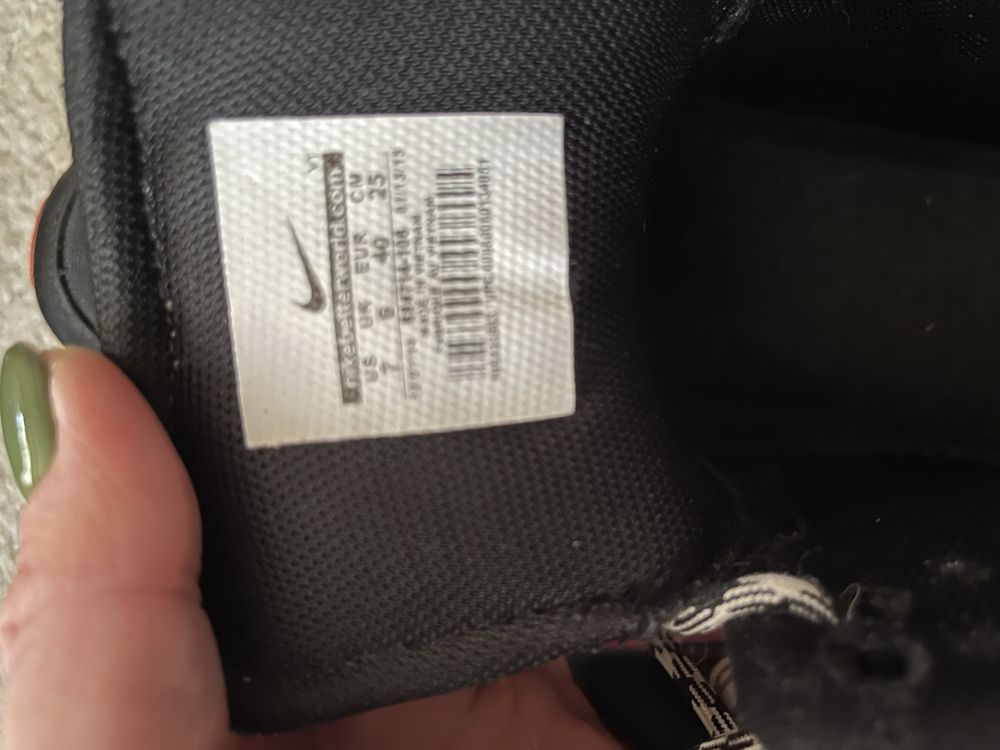 Маратонки Nike air max номер 40