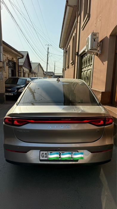 Srochno sotiladi GAC AION S580