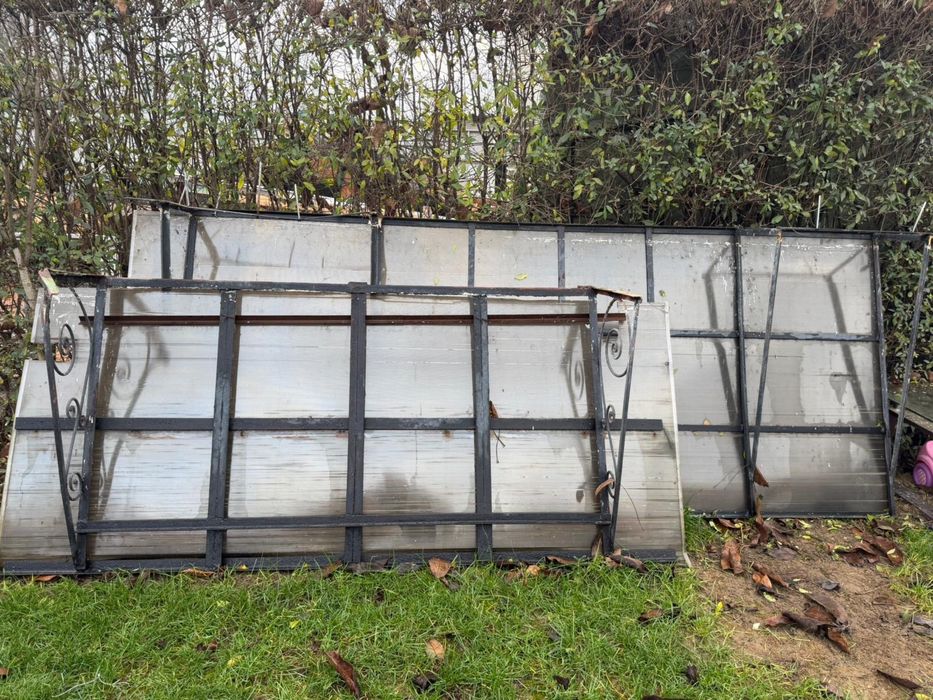 Vand suport din metal cu policarbonat