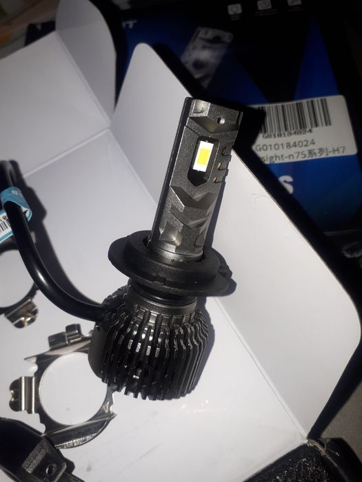 LED-uri Auto H7, H1, D1S, D2S