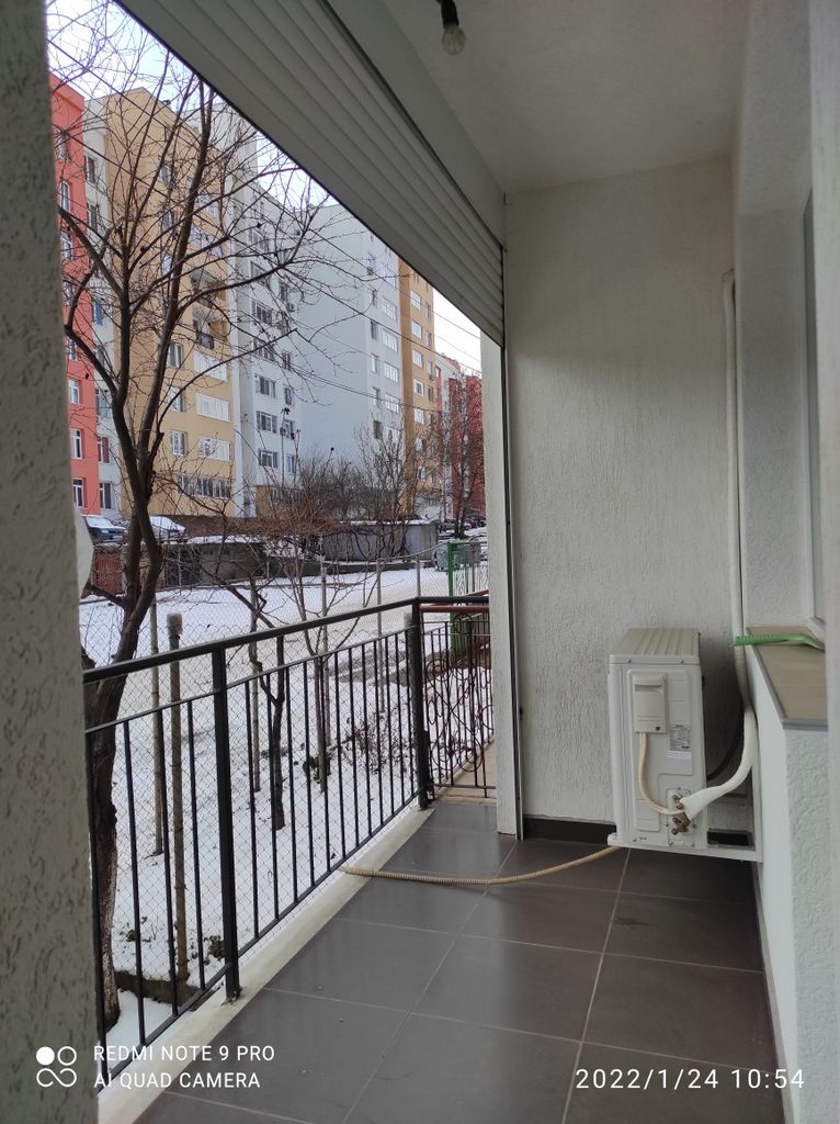 Продава се Многостаен апартамент в Кюстендил, Никола Въжаров - 120 кв.м за 875 €/кв.м - Снимка #22